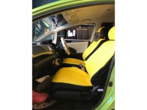 フィット ハイブリッド 持ち込み シートカバー 取り付け